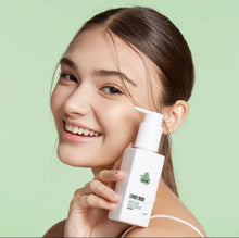 Load image into Gallery viewer, Nakiz New Lively Nose Gentle Facial Cleanser 100Ml